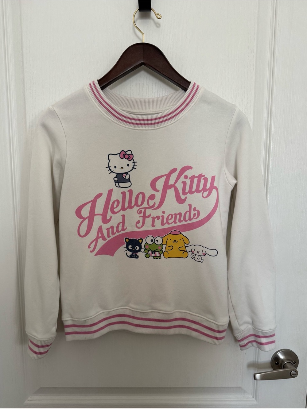 Girls Hello Kitty Sweater. Size Large.